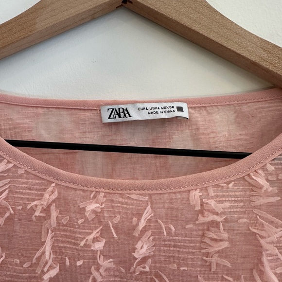 Zara Light Pink Short Sleeve Textured Top - Picture 2 of 3